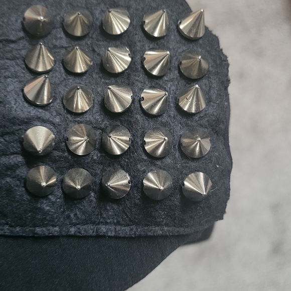 Spiked Blazer - Picture 5 of 6